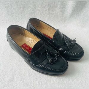 Cole Haan City Men Loafers 9.5 Black Tasseled Dress Shoes Classic Preppy